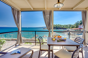 Terasa s pogledom na morje Premium romantične kamp hiške Lungomare