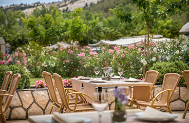 Terrasse des Restaurants im Valamar Camping San Marino